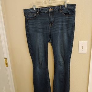 Bootcut Jeans